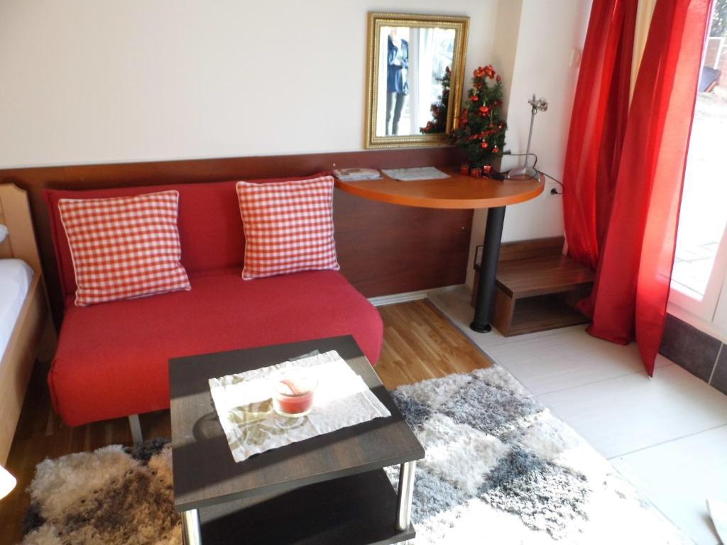 Apartments And Rooms Trsje Zagreb Exterior foto
